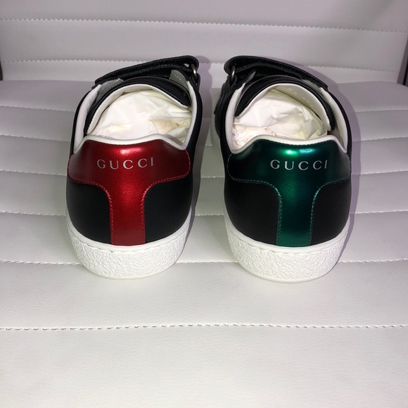SOLD Gucci AUTHENTIC BRAND NEW Sneakers - Picture 4 of 13